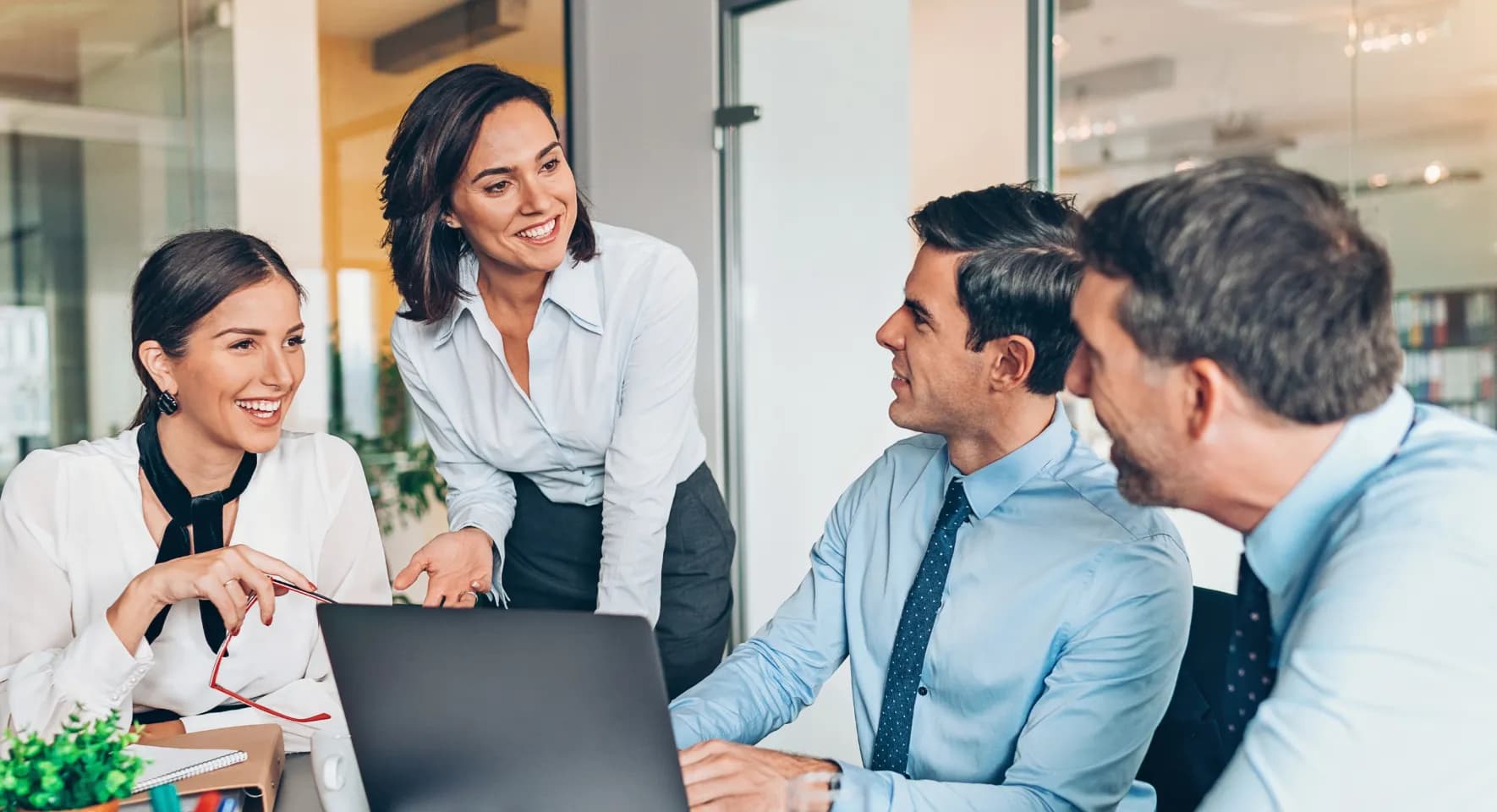 Centre de domiciliation d'entreprise Monsiegesocial à Bruxelles - Bureau moderne et prestigieux